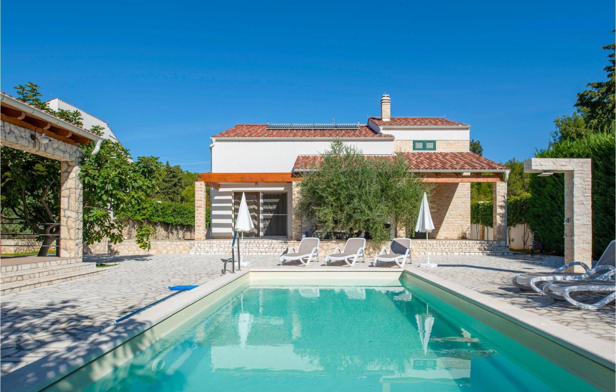 Lovely Home In Sibenik With Wifi 외부 사진